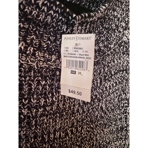 Scoop Neck Ashley Stewart Sweater - Picture 3 of 4